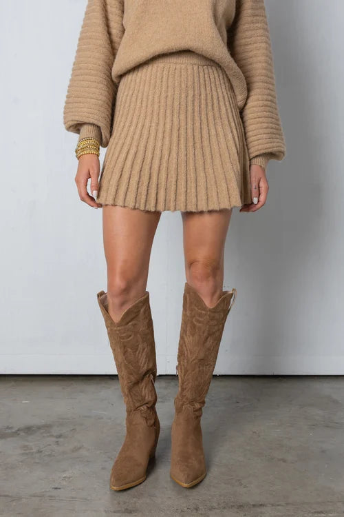 Elegantes set aus plissee-pullover und rock - Jayline