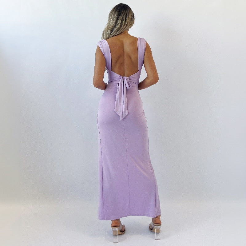Deyanira | Ärmelloses Kleid mit Schlitz und Schnürung am Rücken