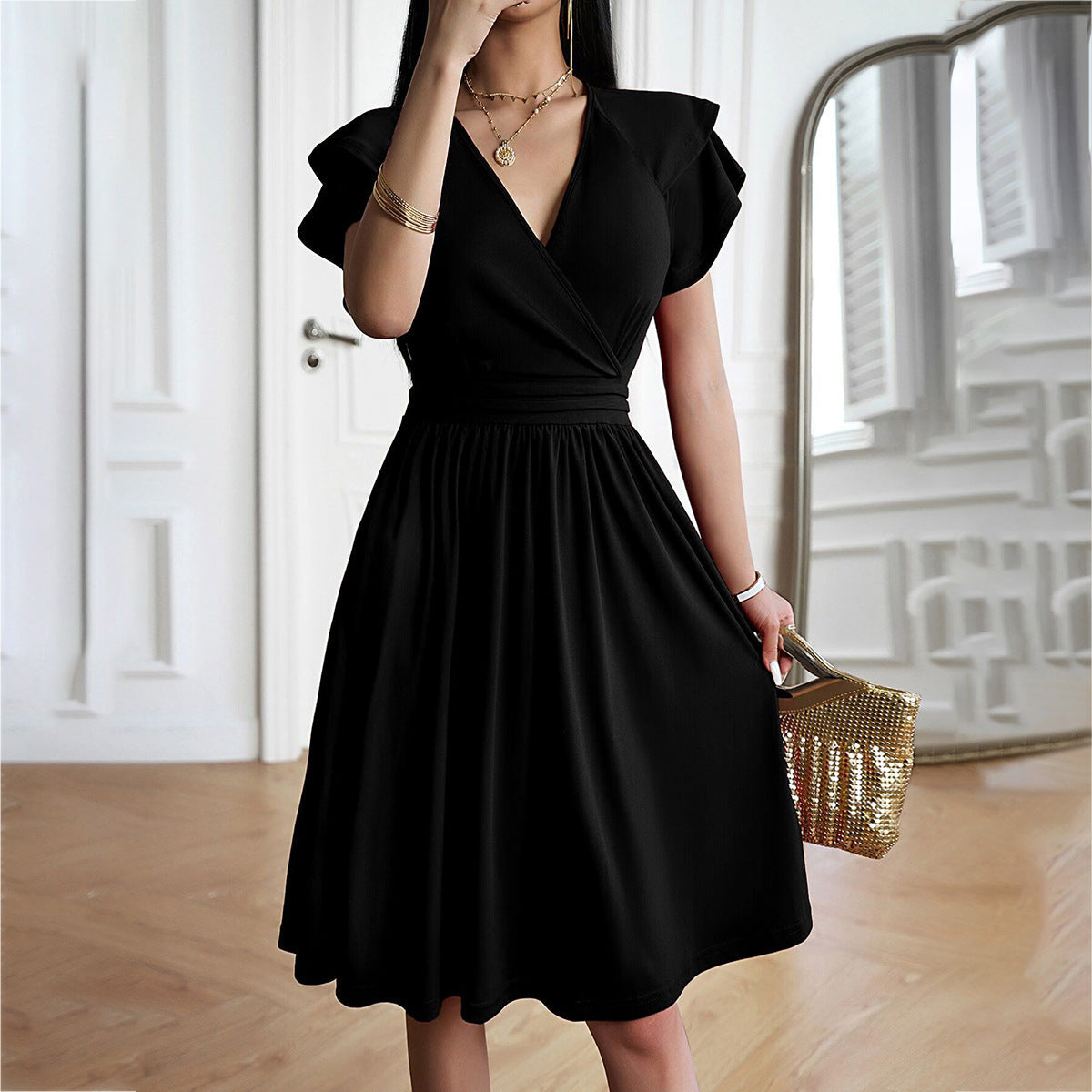 Lyanna | Elegantes Midikleid mit V-Ausschnitt und raffiniertem Stil für Damen
