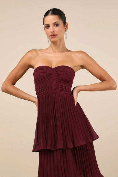 Velmara ™ | Trägerloses, mehrlagiges Maxikleid mit Rüschen