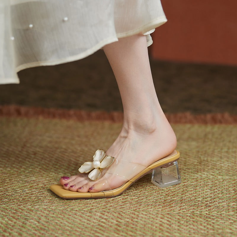 Damen Sandalen mit eleganten goldenen Perlen Stil Blume - Liora