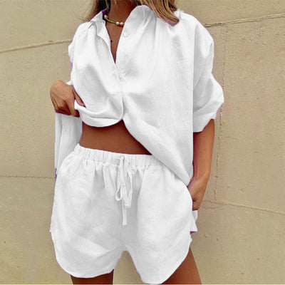 Zweiteiliges Sommeroutfit mit Bluse und Shorts – Liora