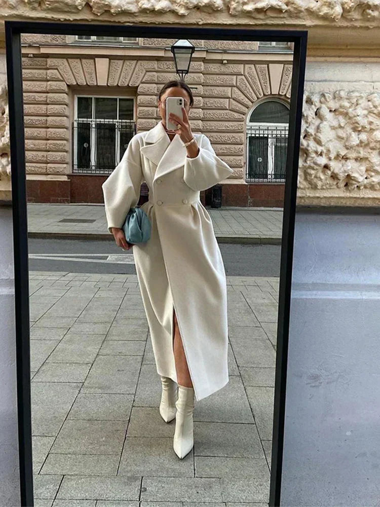 Calista | Weißer Wollmantel für den Winter