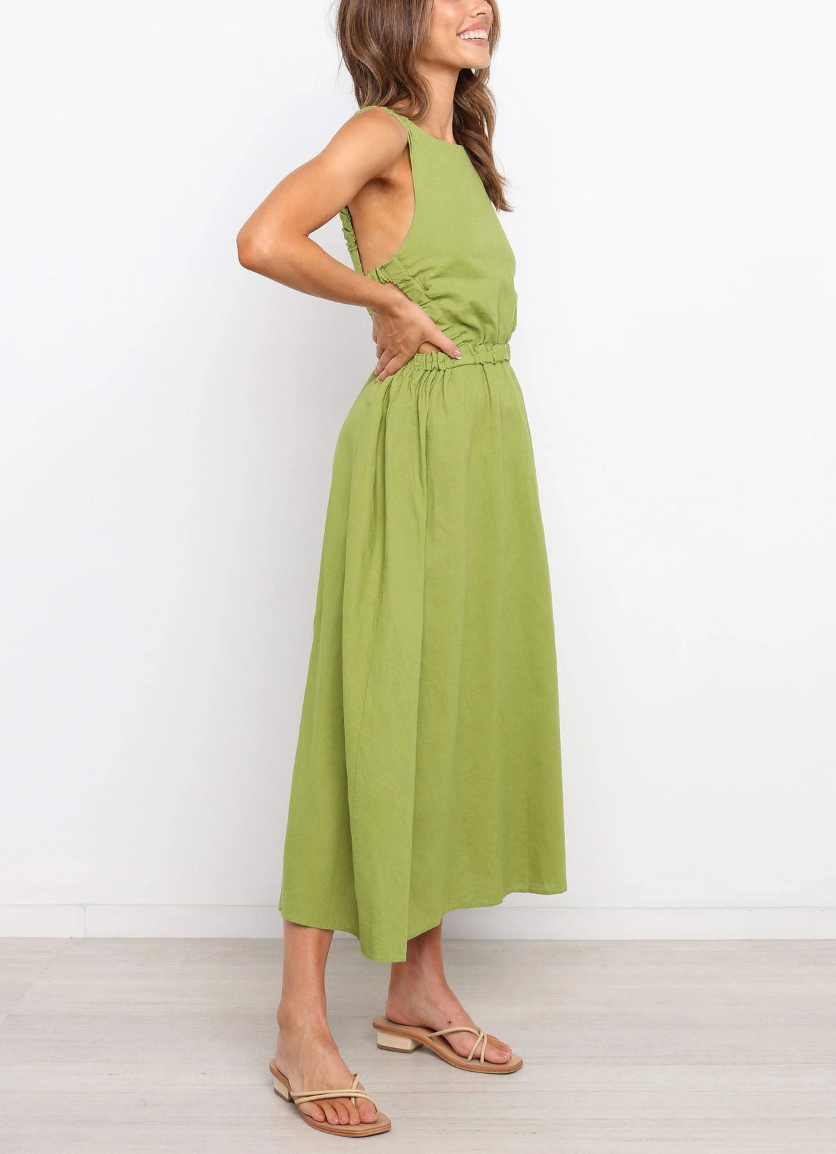 Midikleid mit Seitenschlitzen aus schwarzem Baumwoll-Leinen - Camila