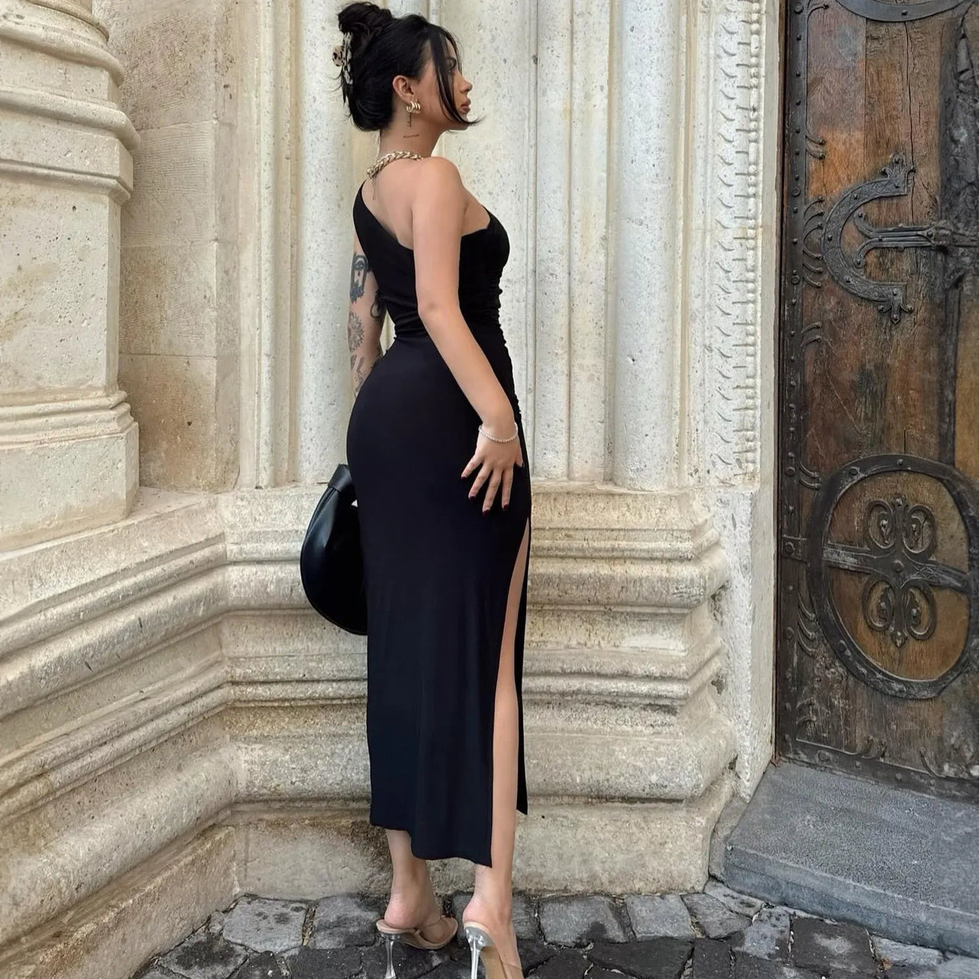 Ärmelloses ärmelloses Kleid mit Seitenschlitz schwarz - Alessia