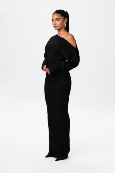 Trina – Schulterfreies Strickkleid