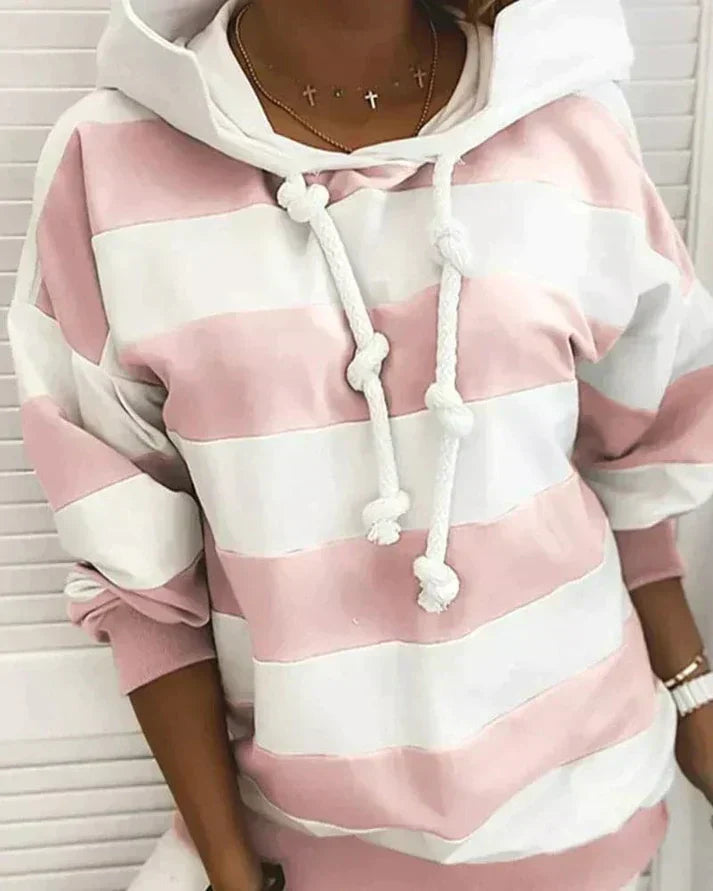 Lara - warmer und modischer kapuzenpullover