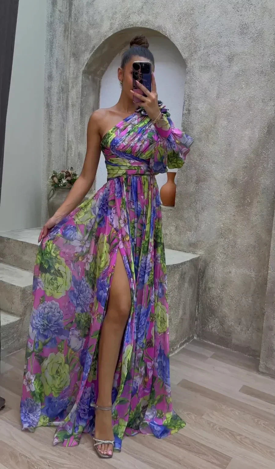 Sylvia - Luftiges Schulterkleid für Sommerfeste