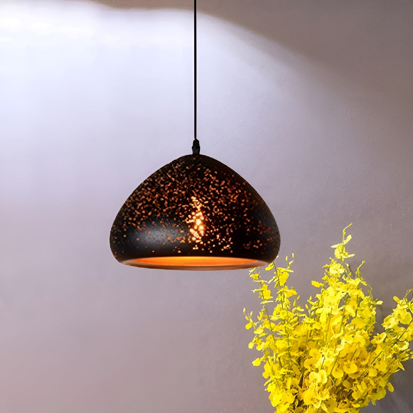 ShadowFlare Light – Dekorative Metall-Pendelleuchte