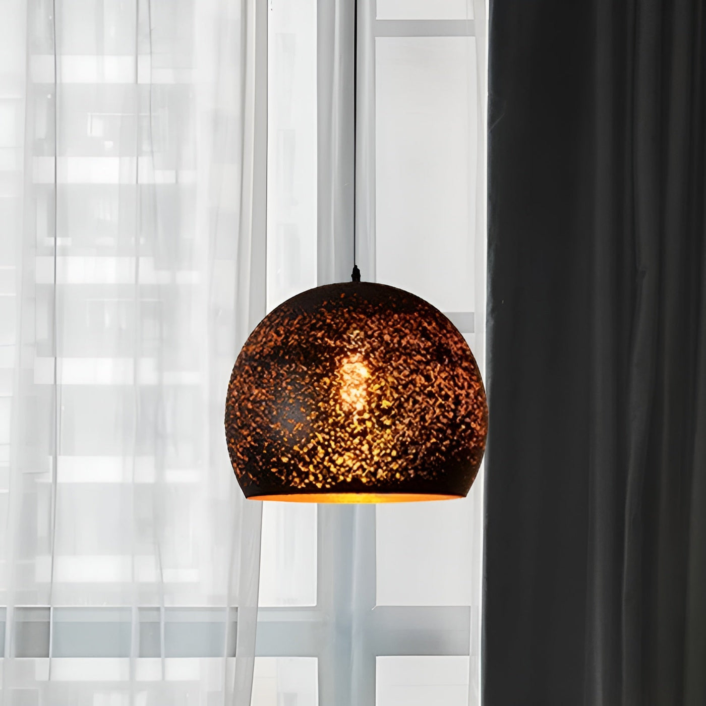 ShadowFlare Light – Dekorative Metall-Pendelleuchte