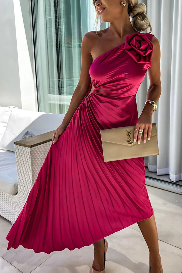 Agatha - Edles Faltenkleid mit Schulterakzent