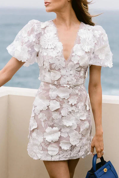 Sue™ | Geblümtes Minikleid mit Puffärmeln