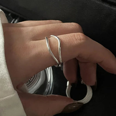 Verstellbarer Silberring mit Vintage-Detail – Seléna