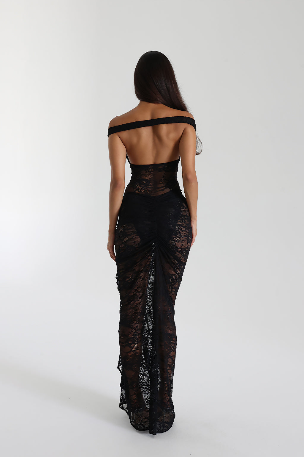 Selune ™ | Schulterfreies Maxikleid aus durchsichtiger Spitze