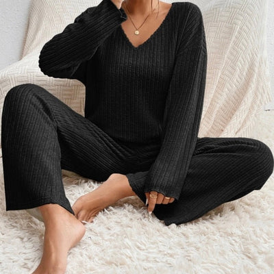 Tyreece | V-Ausschnitt Langarmshirt mit gerader Hose Set
