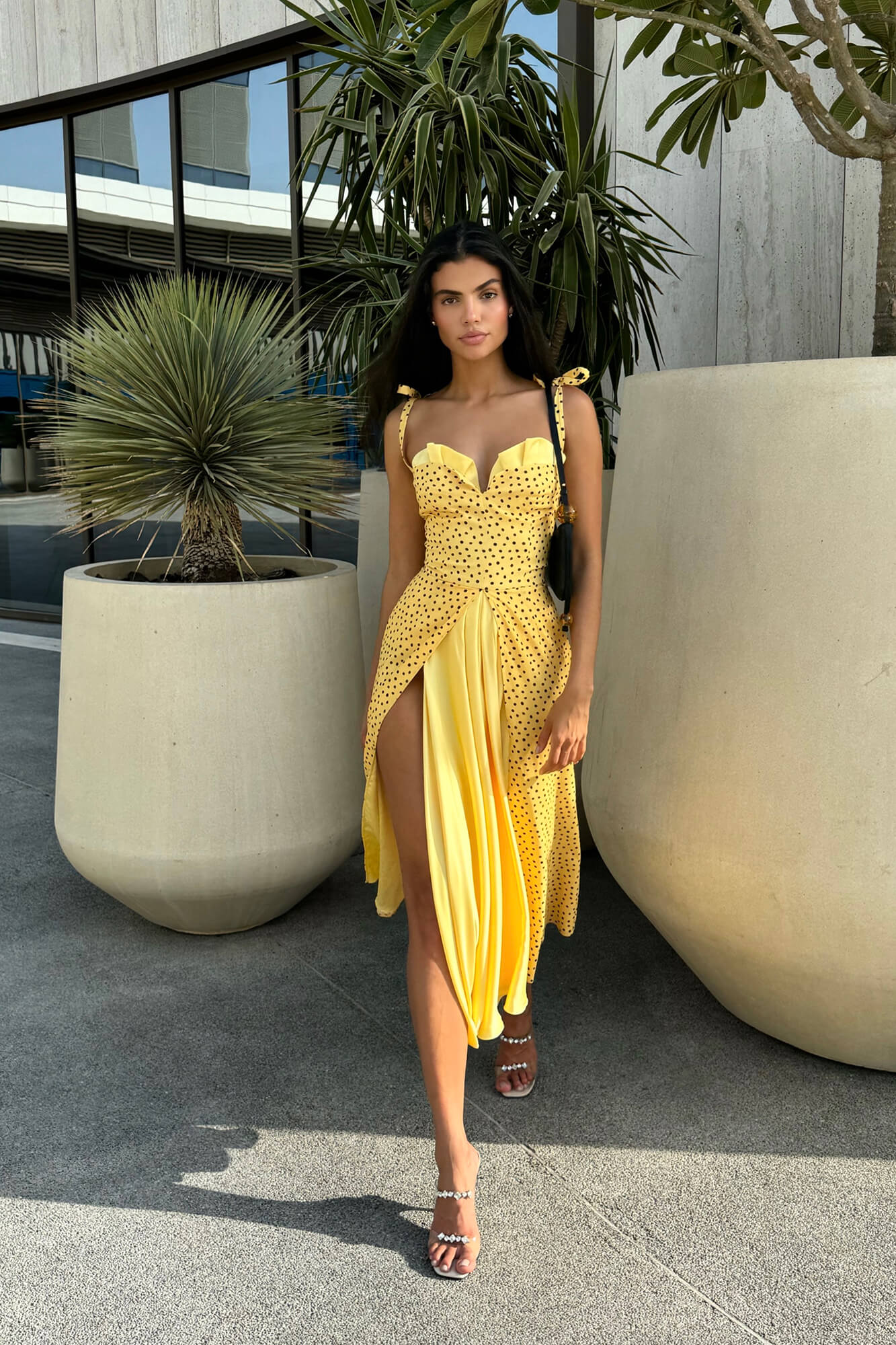 Stefania - Langes Maxikleid mit V-Ausschnitt