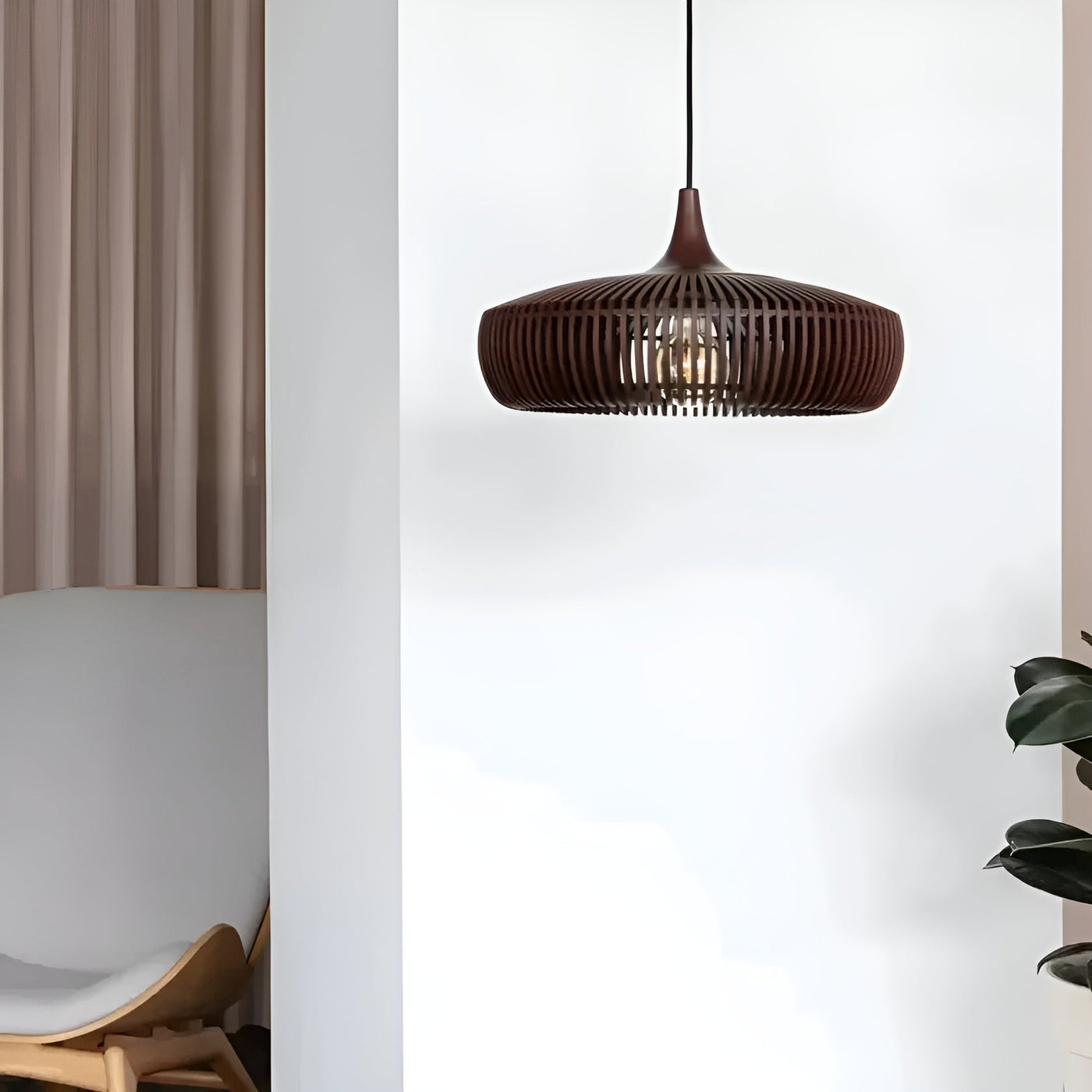 WoodHaven Light – Moderne Holz-Pendelleuchte für stilvolles Ambiente