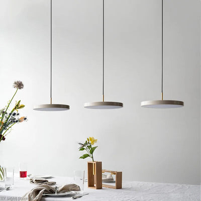 Skandinavische Hängeleuchte mit minimalistischem Design - Lyssa
