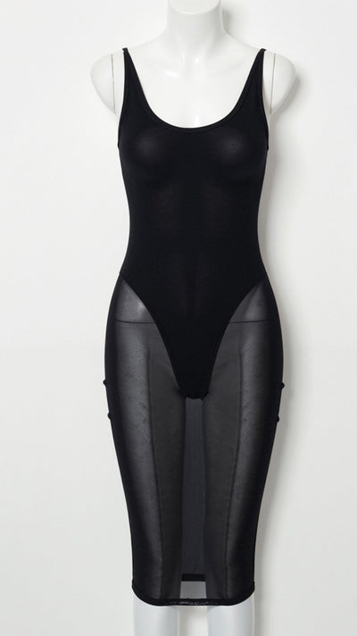 Tief ausgeschnittenes Minikleid aus Netzstoff