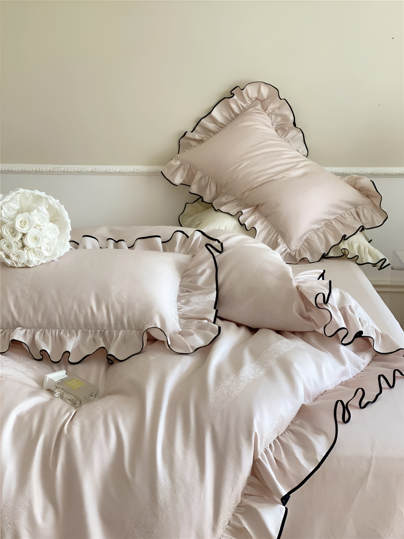 Sereni Bettwäsche - Silky Ruffle Bettwäsche-Set