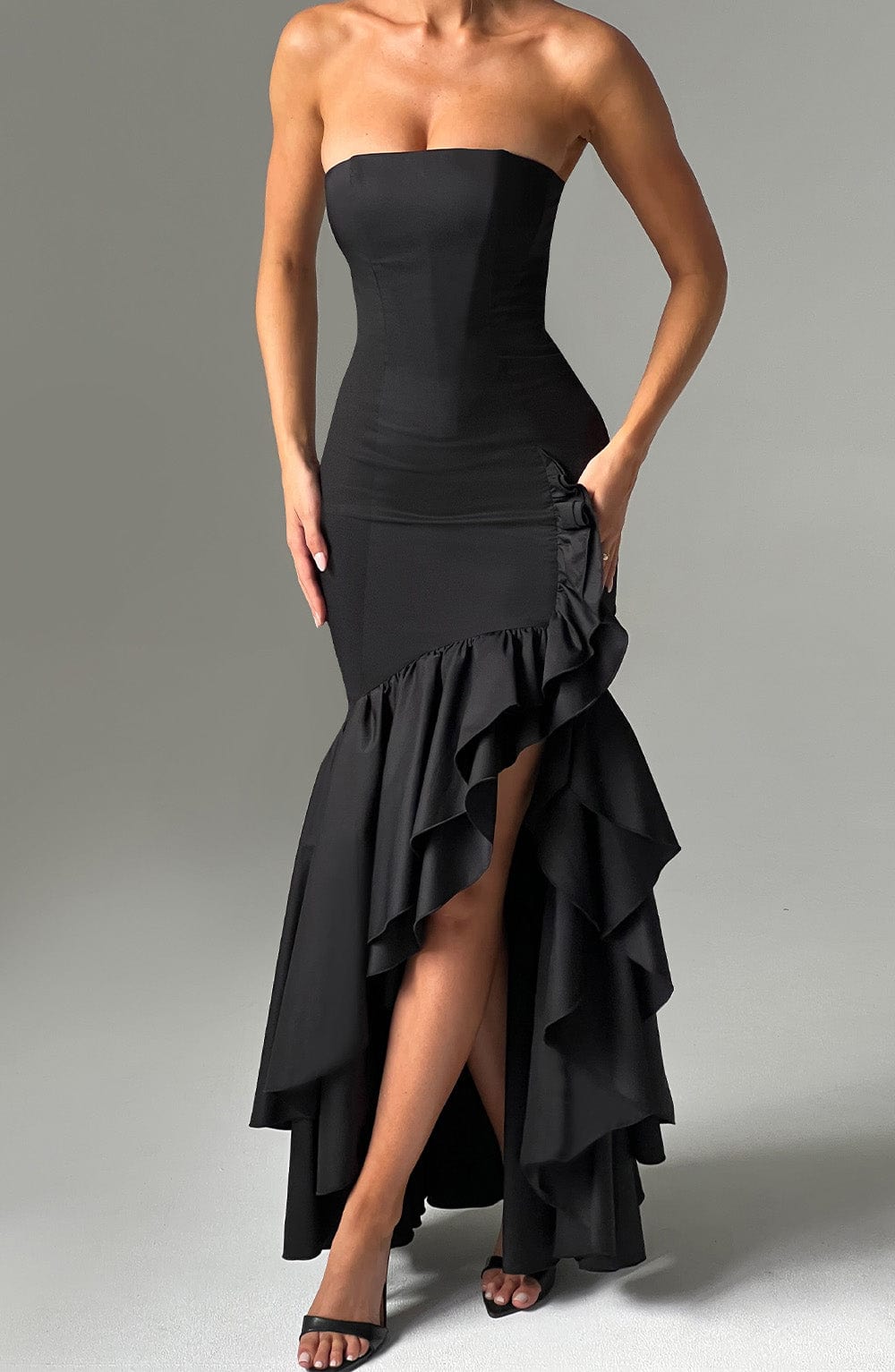 Vasileia - Schulterfreies Maxikleid