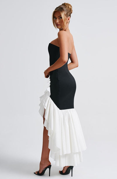 Vasileia - Schulterfreies Maxikleid