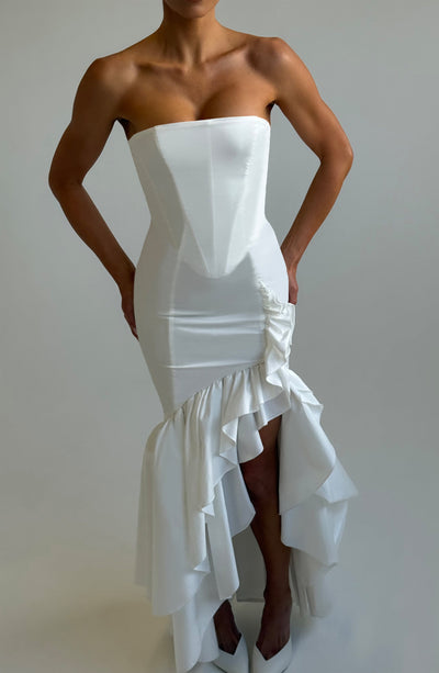 Vasileia - Schulterfreies Maxikleid