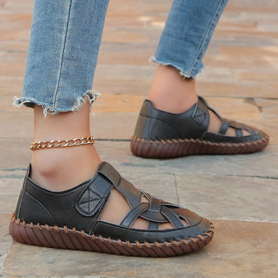 Flache Schuhe im Mokassin-Stil mit durchbrochenem Muster aus weißem Leder - Anelya