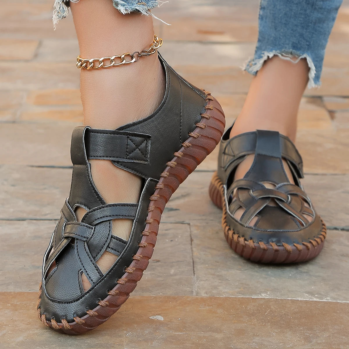 Flache Schuhe im Mokassin-Stil mit durchbrochenem Muster aus weißem Leder - Anelya
