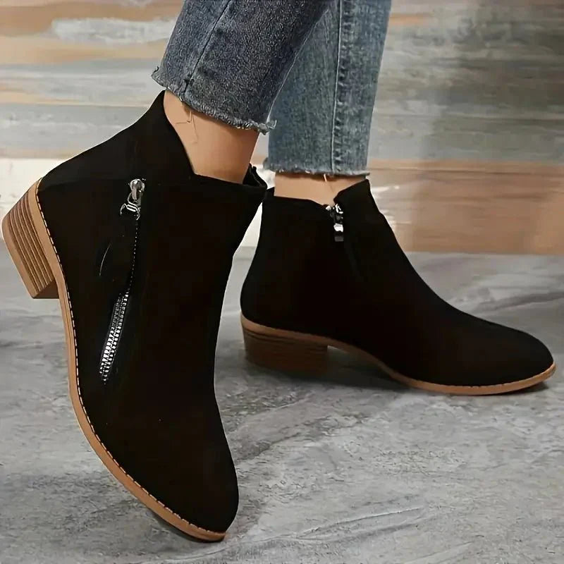 Stützende orthopädische Stiefelette