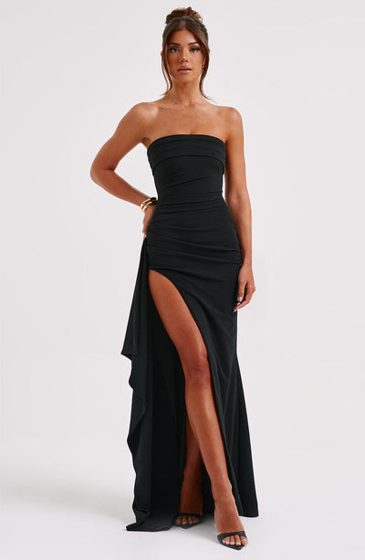 Alina - Schulterfreies Maxikleid